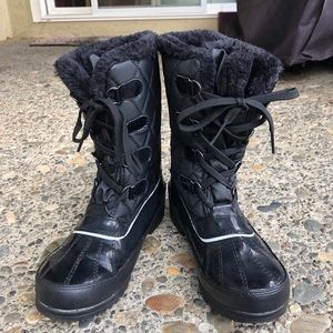 Black Winter Rain Boots